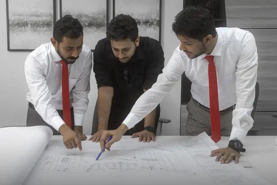 القطاعات والأعمال 25